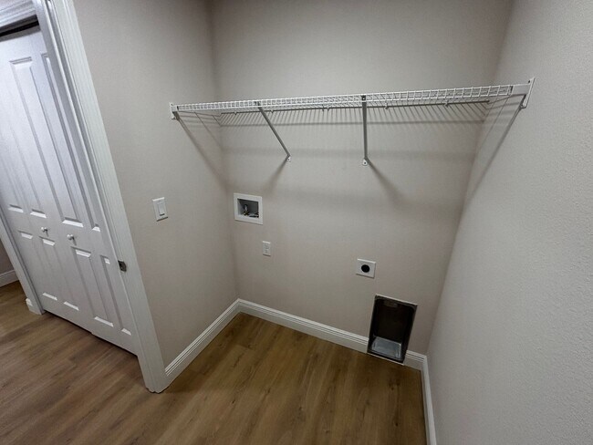 Building Photo - New 3/2 Home built in 2025