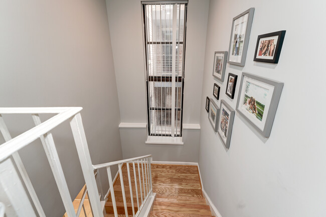 Great space to hang photography, tapestries or sculpture! - 1124 25th St NW