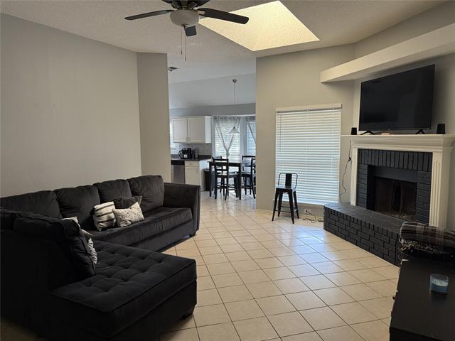 Building Photo - 7305 Bennington Dr