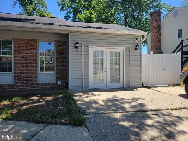 Building Photo - 5116 Caverly Pl