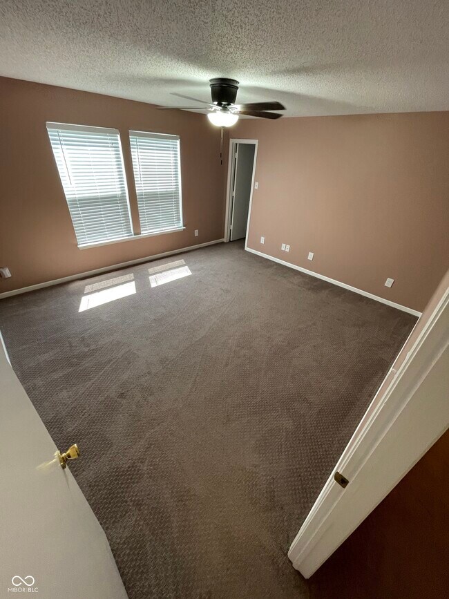 Building Photo - 2830 Monarchy Ln