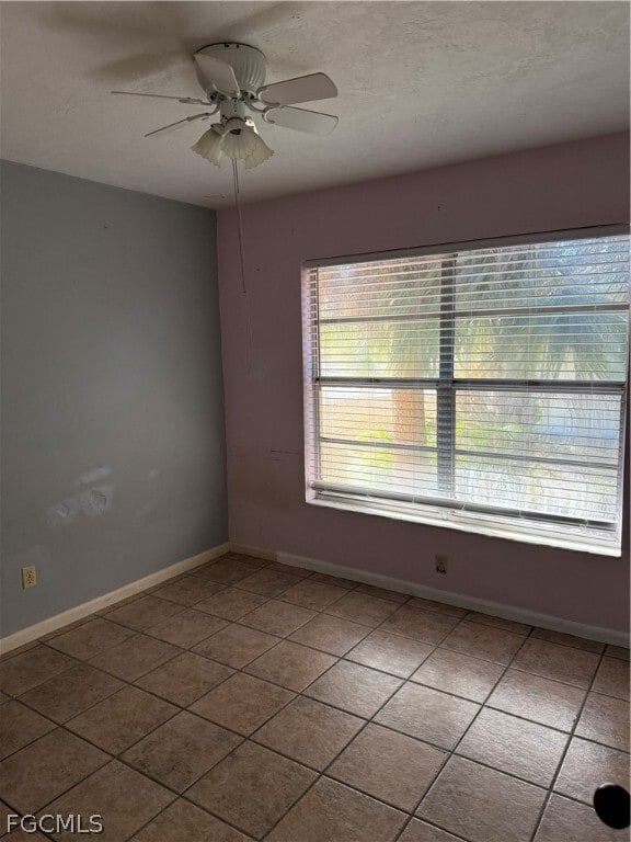 Building Photo - 6 Parkwood Villas Ct