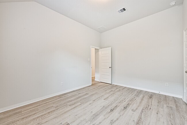 Building Photo - 7019 Terra Dr