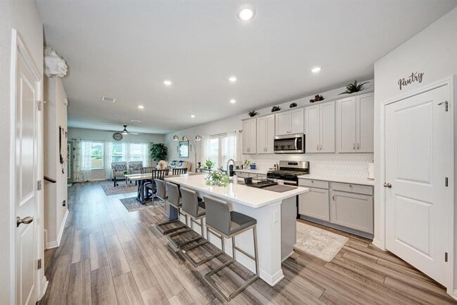 Building Photo - 1646 Homestead Farms Dr