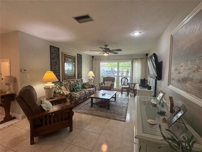 Building Photo - 2700 Bayshore Blvd