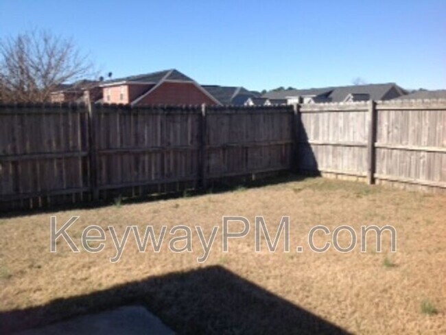 Building Photo - 124 Summerfield Cir