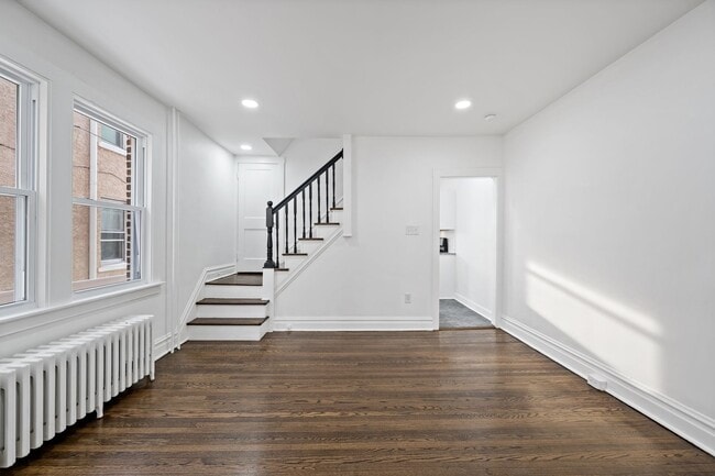 Building Photo - Warm & Welcoming, Move-In Ready West End Twin | 3 Bedroom 1 Bathroom