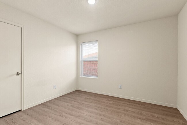 Building Photo - 5703 Rustler Dr