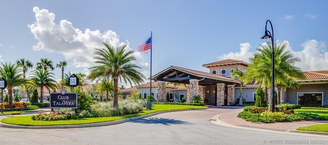 Building Photo - 9885 SW Torriente Ln