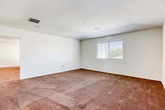 Building Photo - Great 3 bedroom home close to Nellis AFB