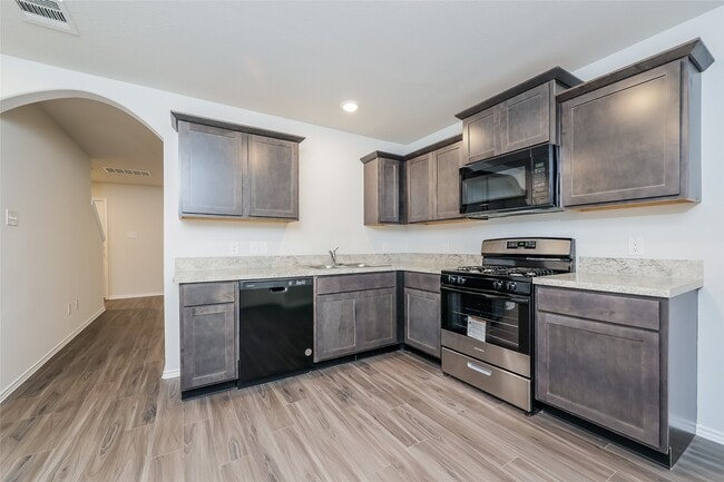 Building Photo - 22423 Verdin Rd