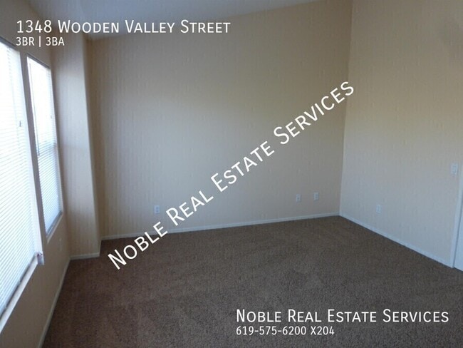 Building Photo - 1348 Wooden Valley St