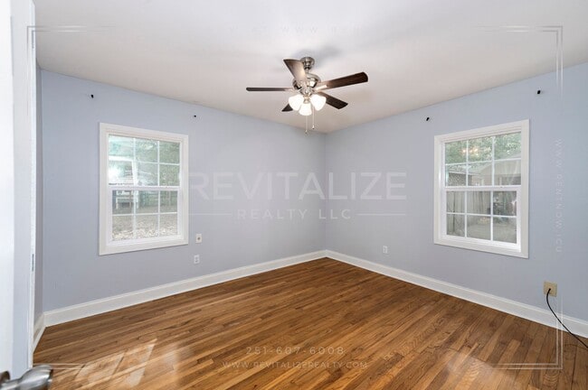 Building Photo - Desirable 3 Bed 1 Bath Ranch Style Home in Parkview Estates