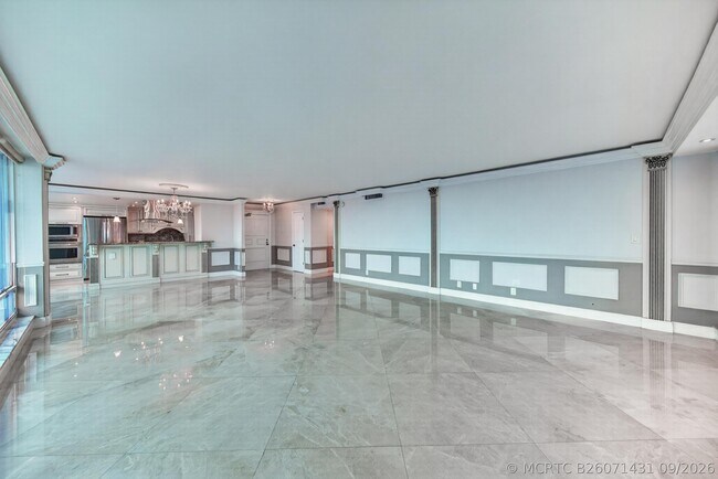 Building Photo - 4020 Galt Ocean Dr