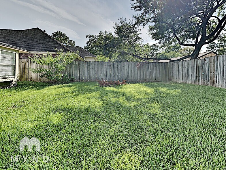 Building Photo - 4435 Algernon Dr