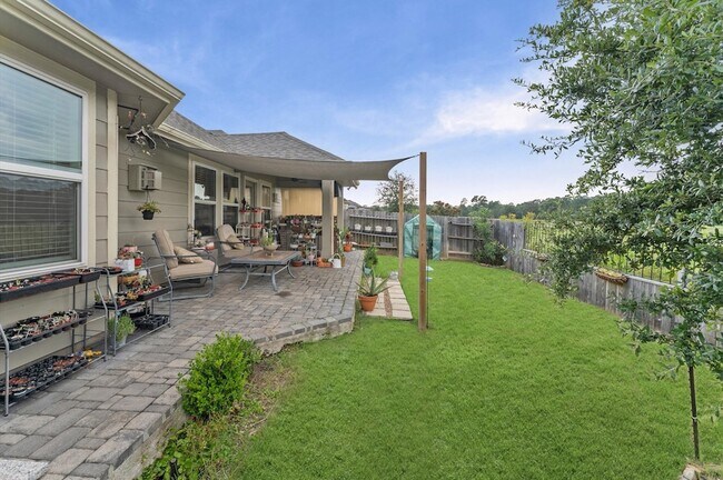 Building Photo - 2185 Woodland Pine Dr