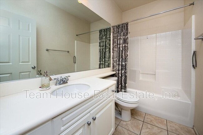 Building Photo - 27274 Arbor Pl