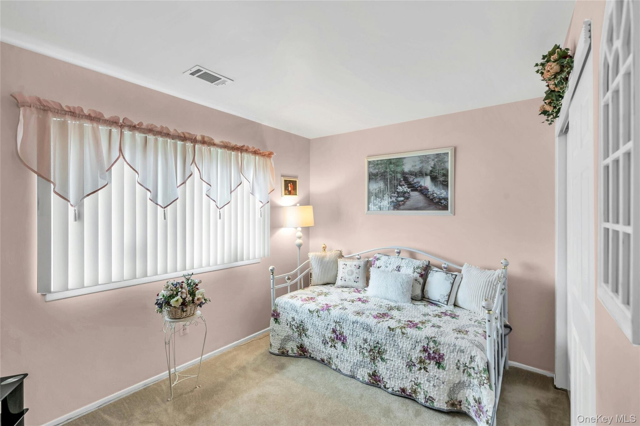 Building Photo - 283 Storm Dr