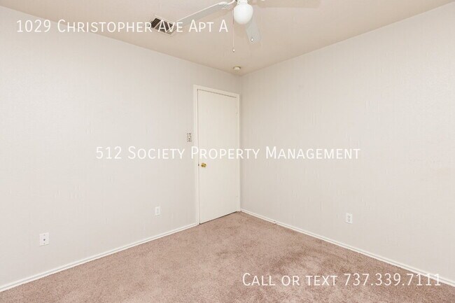 Building Photo - 1029 Christopher Ave