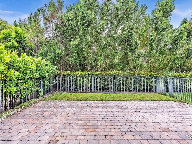 Building Photo - 12956 Anthorne Ln