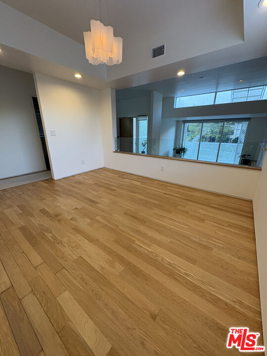 Building Photo - 444 W Avenue 37