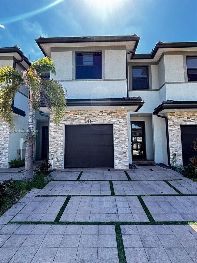 Primary Photo - 15860 NW 91st Ct