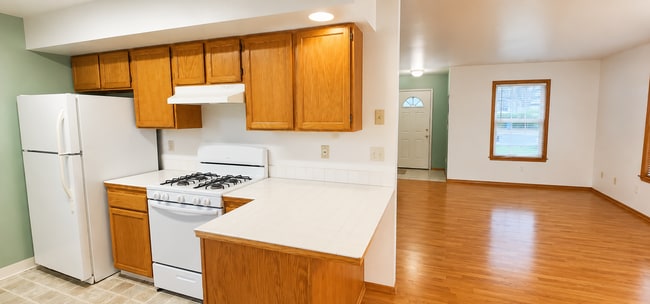 Building Photo - 2330 Adkins Ct