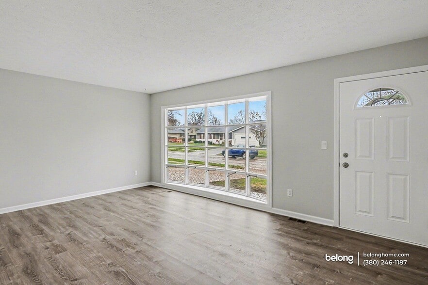 Building Photo - 217 Moorfield Dr