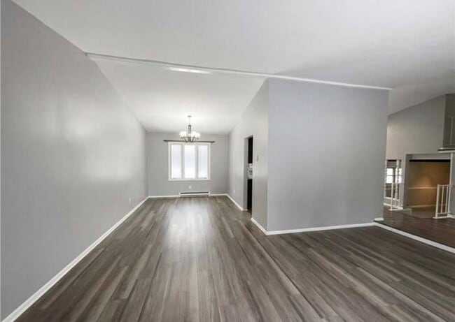 Building Photo - 32847 Redwood Blvd