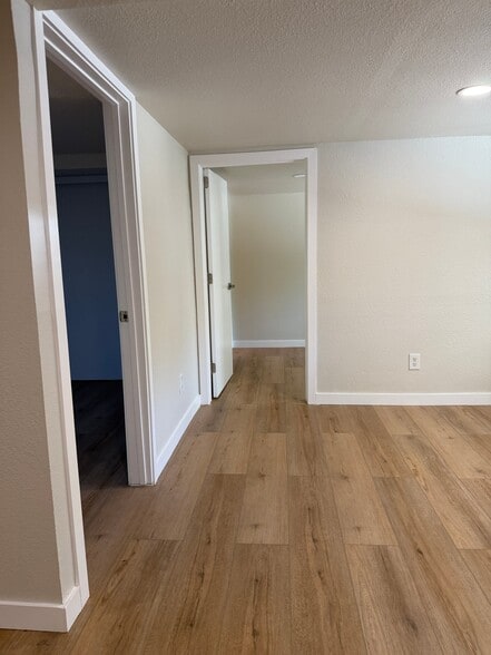Building Photo - 472 Arleta Ave