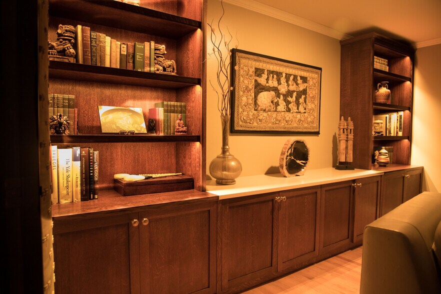 Quarter sawn Oak with stone top - 28W461 Juanita Dr