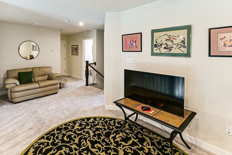 Building Photo - 18013 Seaview Ln