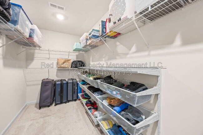 Building Photo - 923 Wood Apple Ln