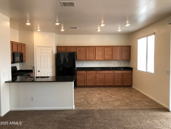 Building Photo - 226 N 199th Dr