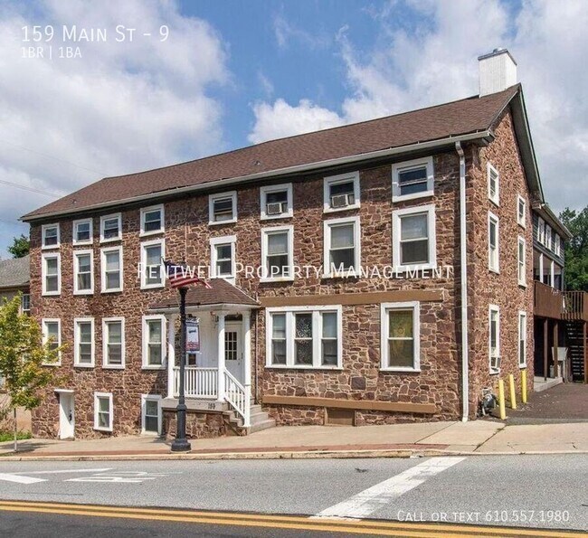 Primary Photo - 159 Main St