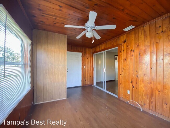 Building Photo - 2 br, 1 bath House - 830 N Combee Rd