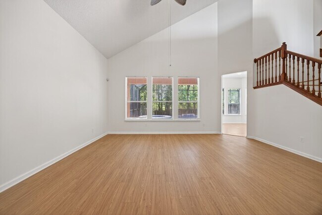 Building Photo - 4213 Victoria Lakes Dr W
