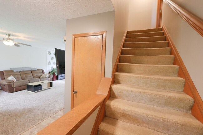 Building Photo - 3139 Bowfield Way