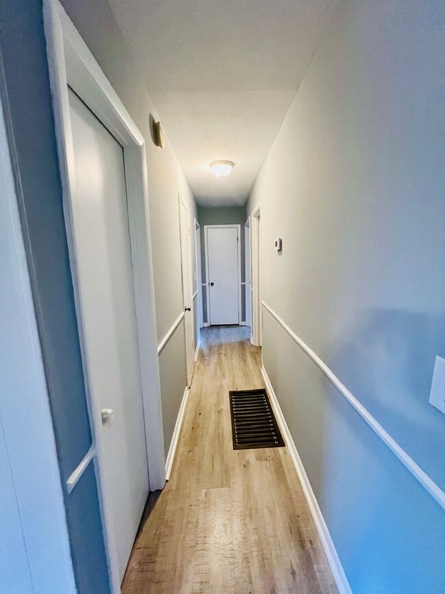 Building Photo - 200 Monsanto Rd