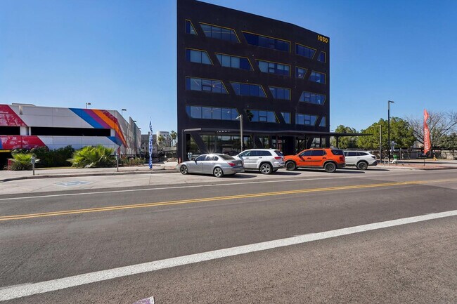 Building Photo - 1030 N 1st St