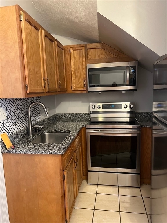 Primary Photo - 96 E Brookline St