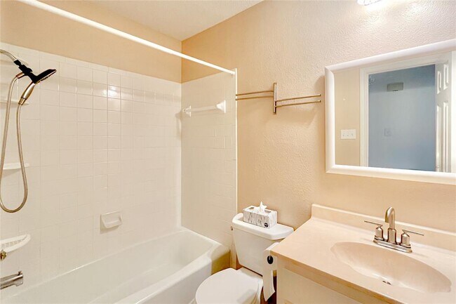Building Photo - 8705 Clearbrook Trail