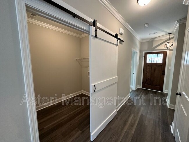 Building Photo - 307 Charles Gray Blvd