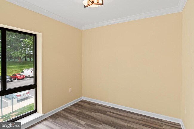 Building Photo - 6007 Majors Ln