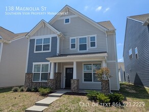 Building Photo - 138 Magnolia St