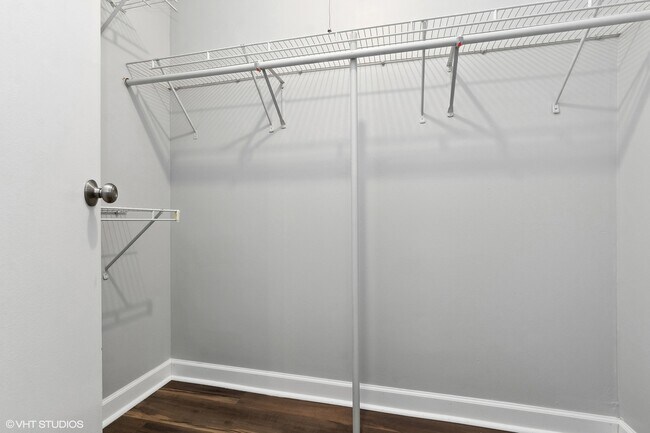 Building Photo - 2728 N Hampden Ct