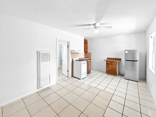 Building Photo - 10464 106th Ave N