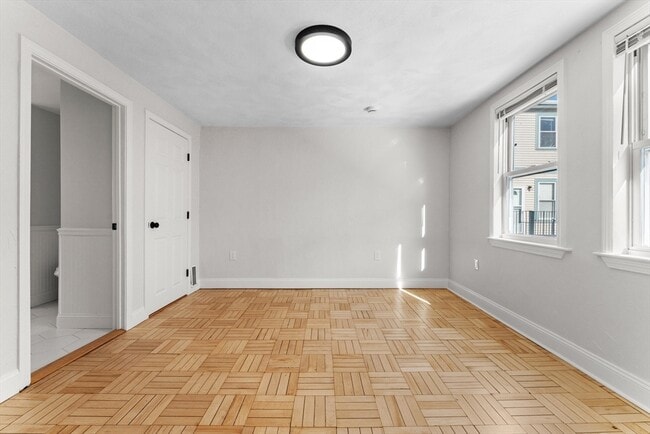 Building Photo - 9 Dexter St