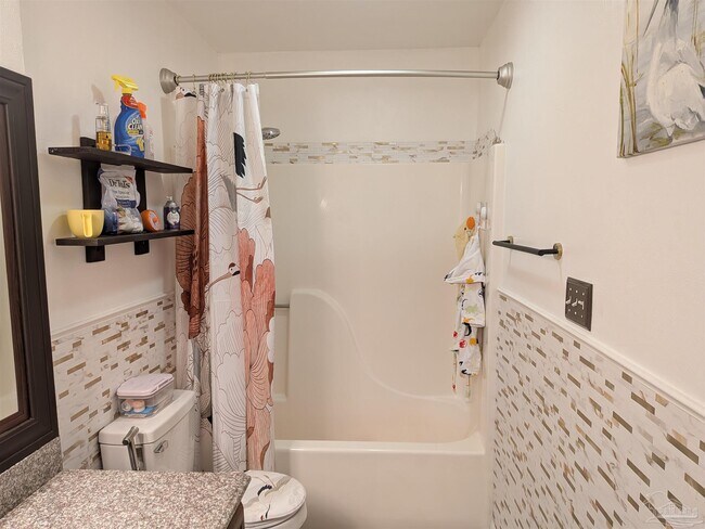 Building Photo - 5275 Powrie Dr