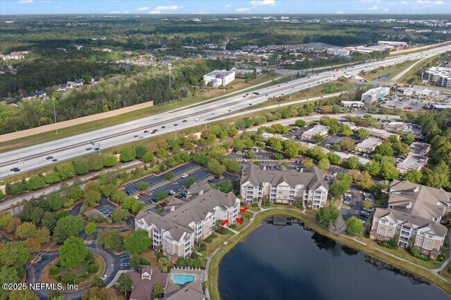 Building Photo - 11251 Campfield Dr